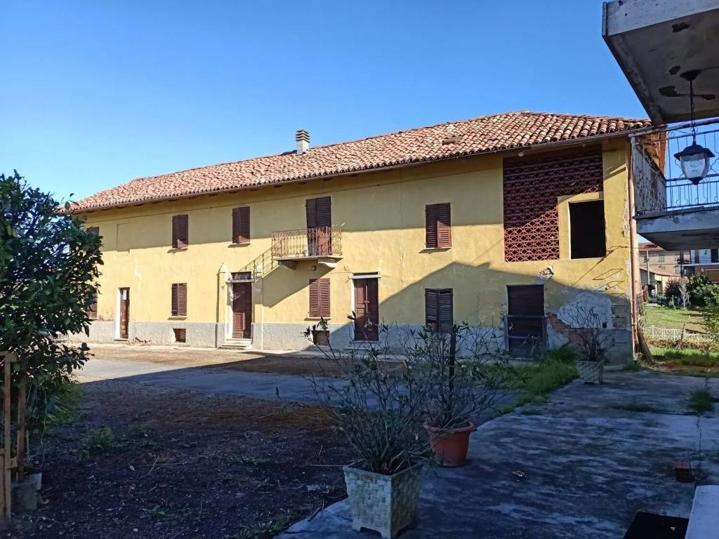 Villa a Castelnuovo calcea in Via Duca D'Aosta No Number - Foto 4