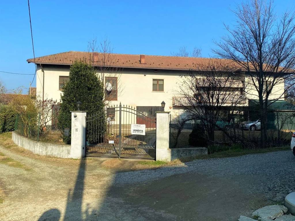 Villa a Agliano terme in Regione Dogliano, 42 - Foto 3