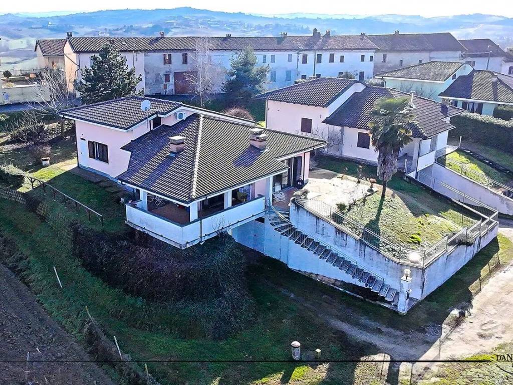 Villa a Isola d'asti in Via San Rocco, 61 - Foto 2