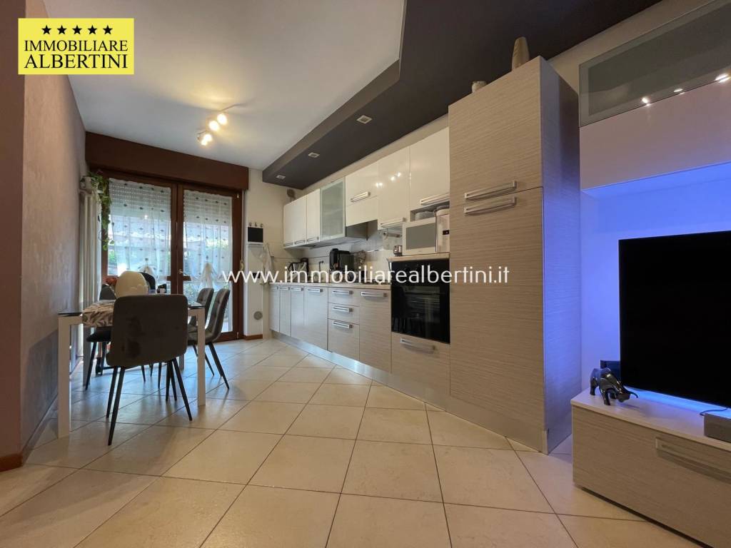 Appartamento a Villafranca di verona in Via Caluri, 106 - Foto 5