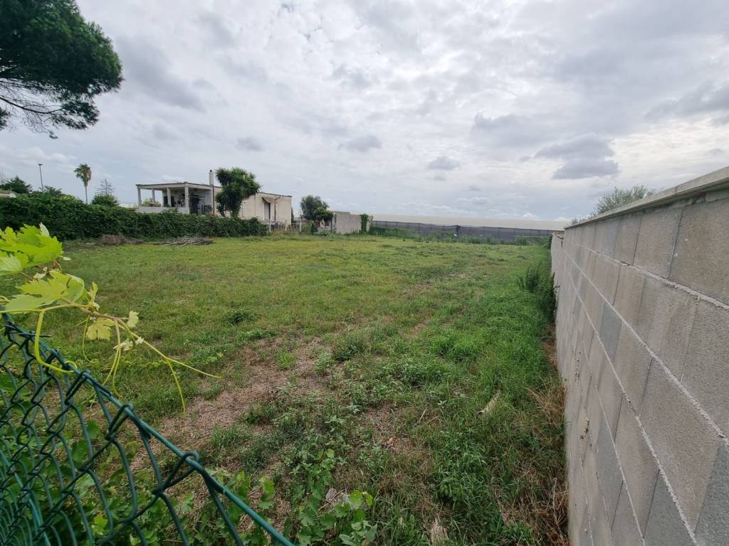 Terreno a Aprilia in Via Aurelio Saliceti - Foto 2