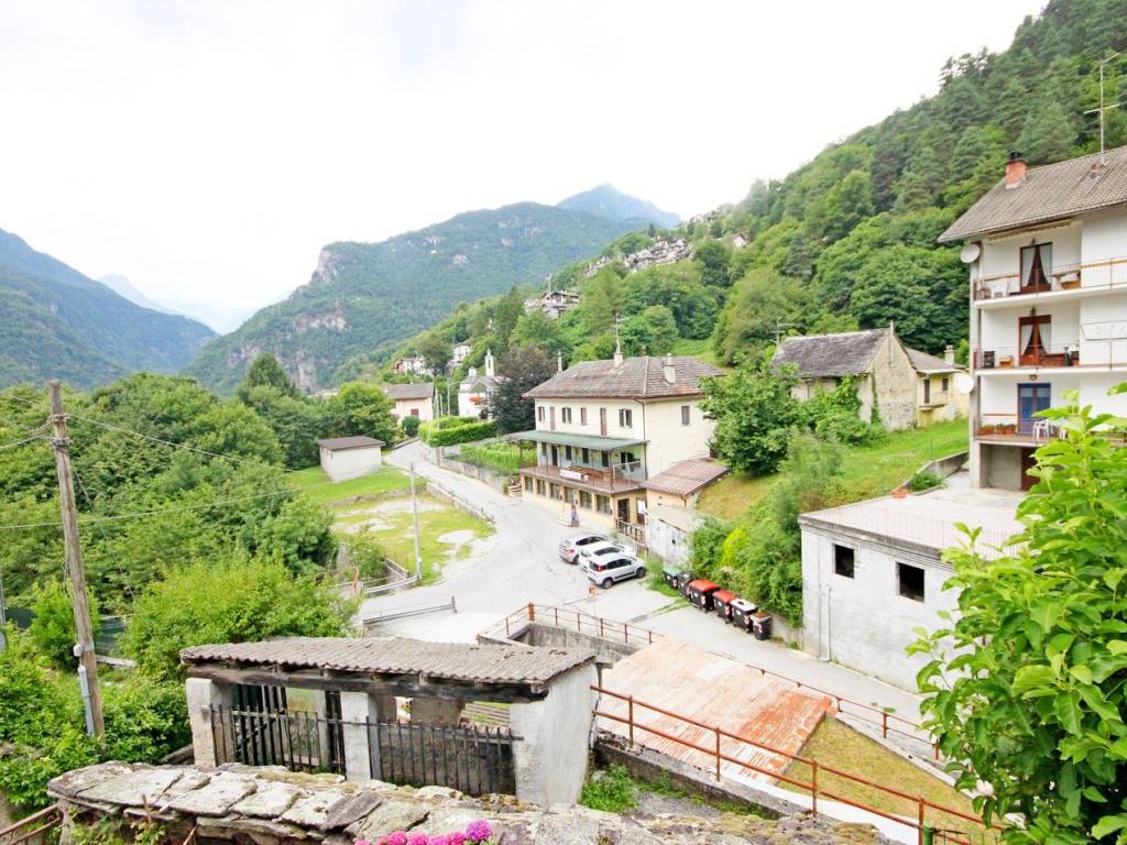 Villa a Varzo in Frazione Vaniullo - Foto 3