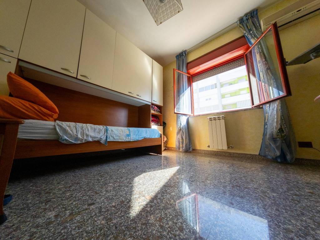 Appartamento a Crotone in Via Saffo, 14 - Foto 2