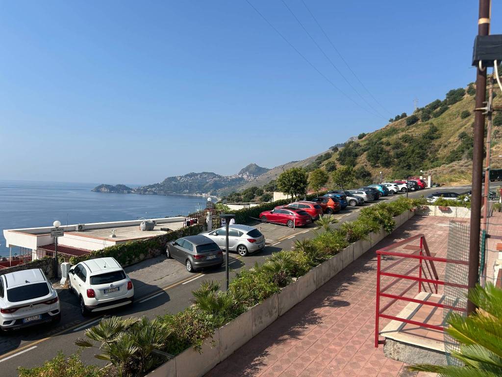 Appartamento a Letojanni in Via Contrada Silemi - Foto 4