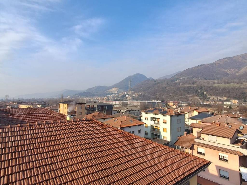 Appartamento a Pradalunga in Via Vittorio Veneto, 1 - Foto 2