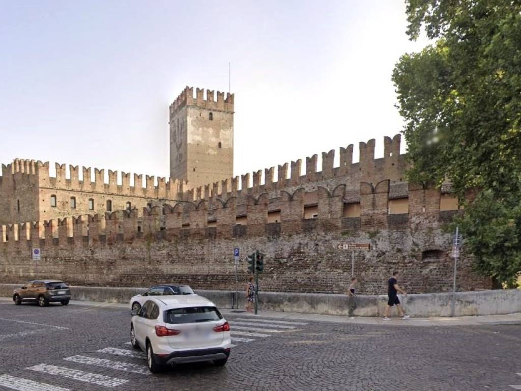 Appartamento a Verona in Via della Valverde - Foto 5