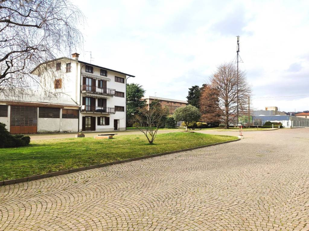 Appartamento a Carugo in Via Guglielmo Marconi - Foto 3