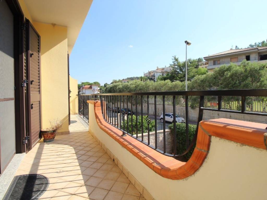 Villa a Montepaone in via Neto - Foto 3