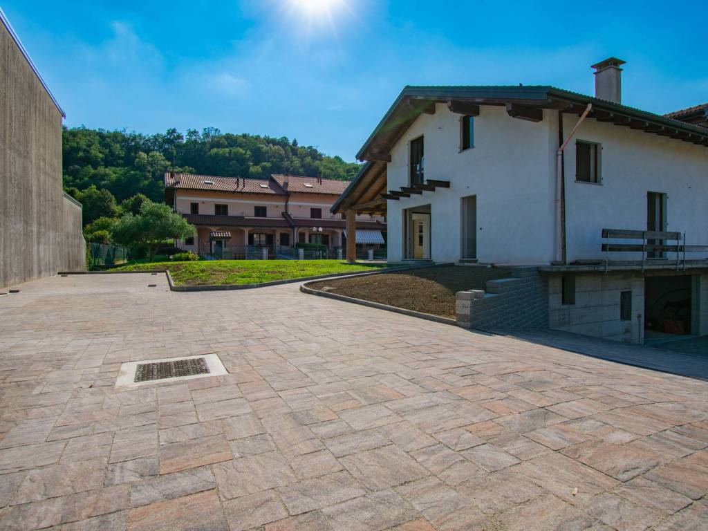Villa a Serravalle sesia in Viale Sant'Euseo - Foto 2