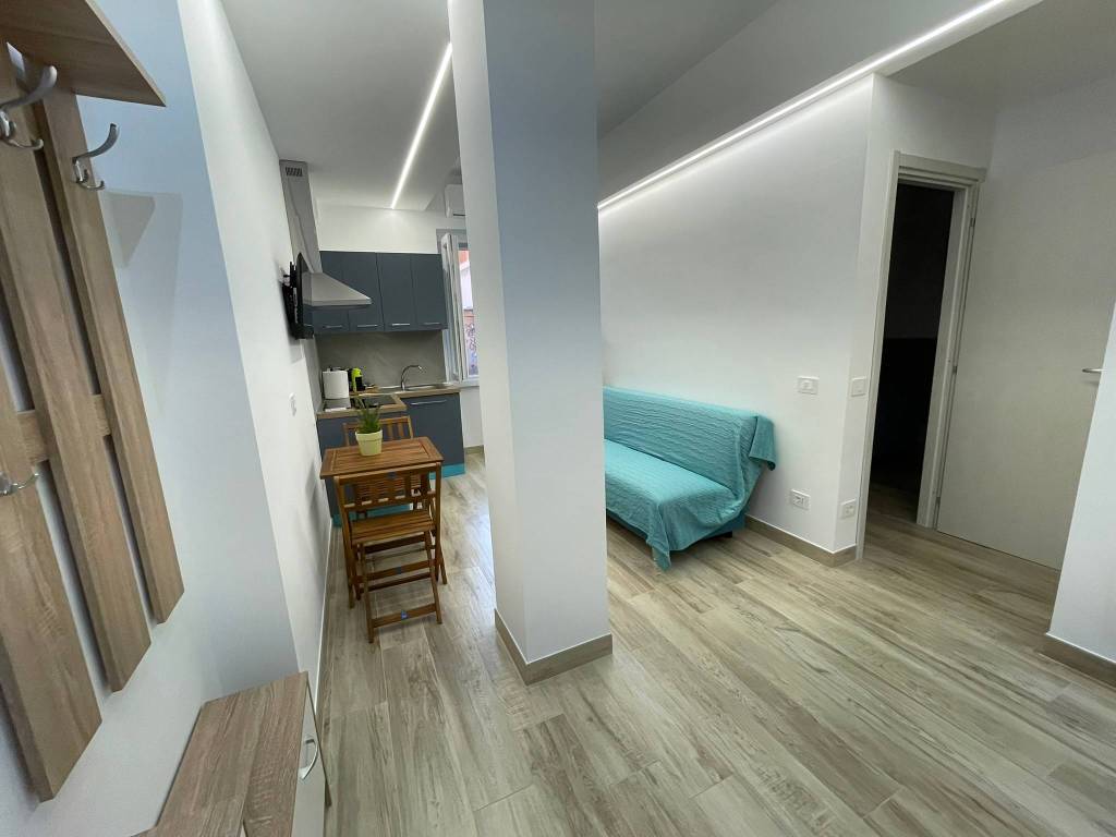 Appartamento a Ladispoli in Via Regina Elena, 58 - Foto 3