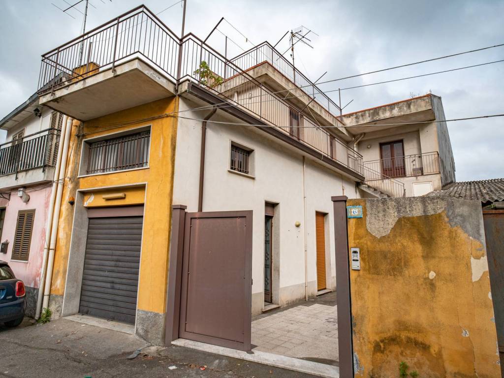 Casa indipendente a Giarre in Via L. Ariosto, 6 - Foto 2