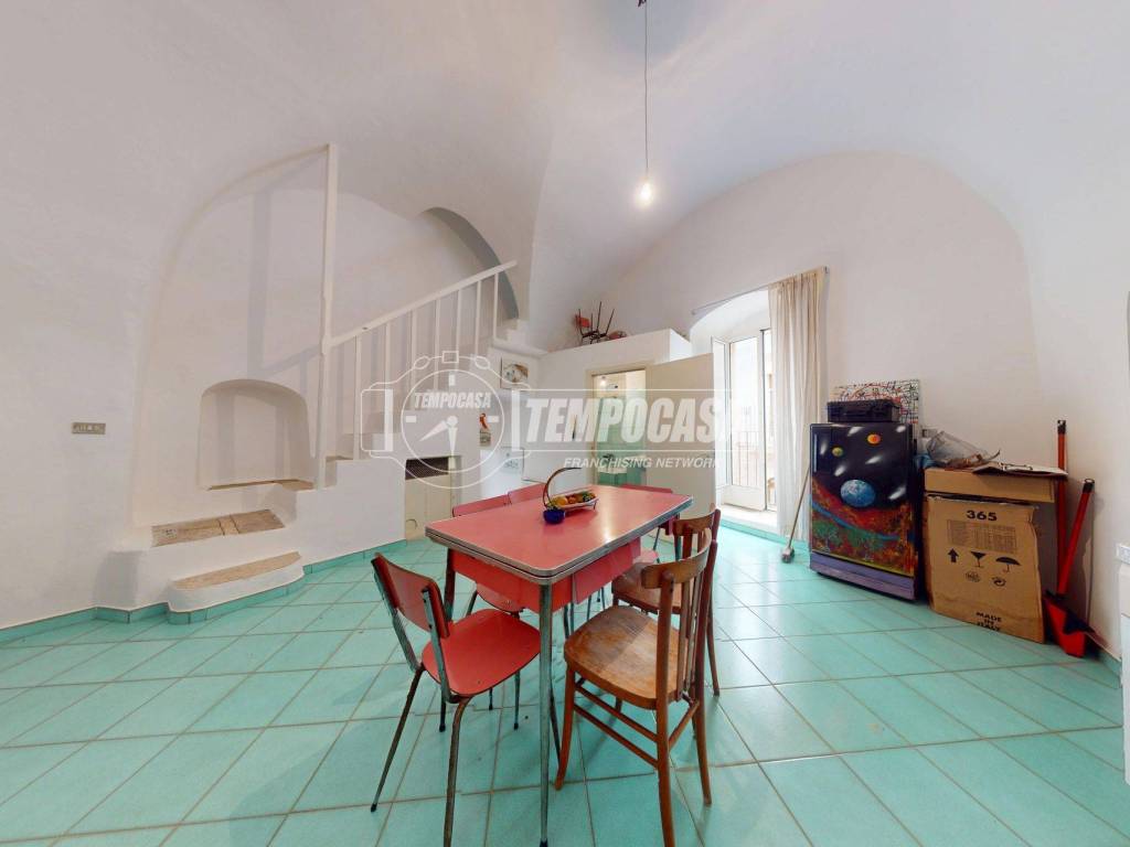 Casa indipendente a Turi in Via Martinelli - Foto 3