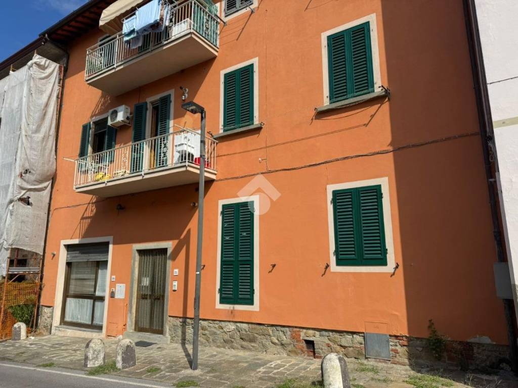 Appartamento a Buggiano in Via Camillo Benso Cavour - Foto 2