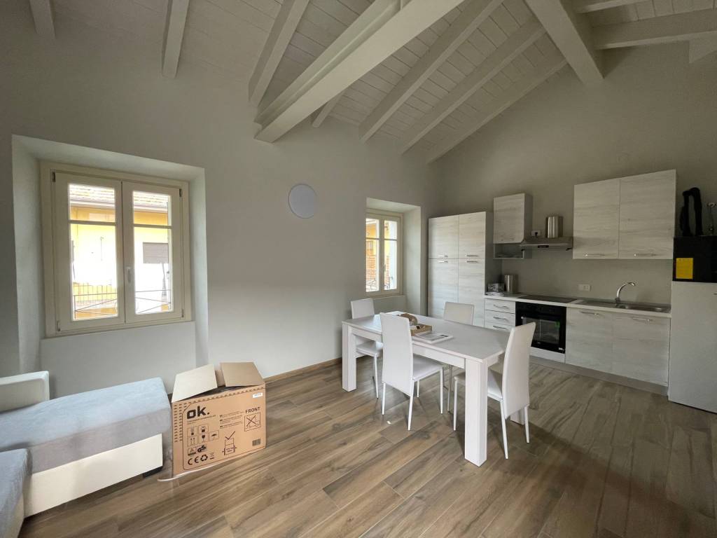 Appartamento a Borgomanero in Via Palazzina - Foto 2
