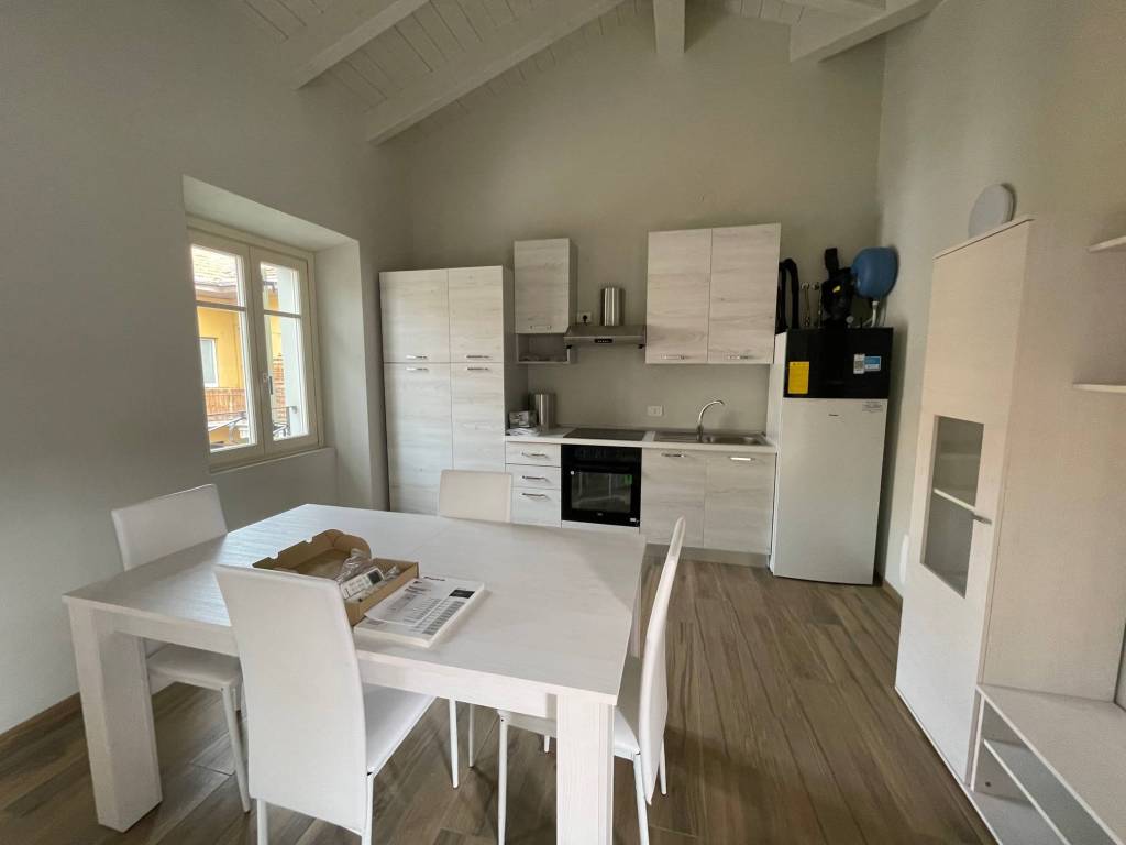 Appartamento a Borgomanero in Via Palazzina - Foto 5