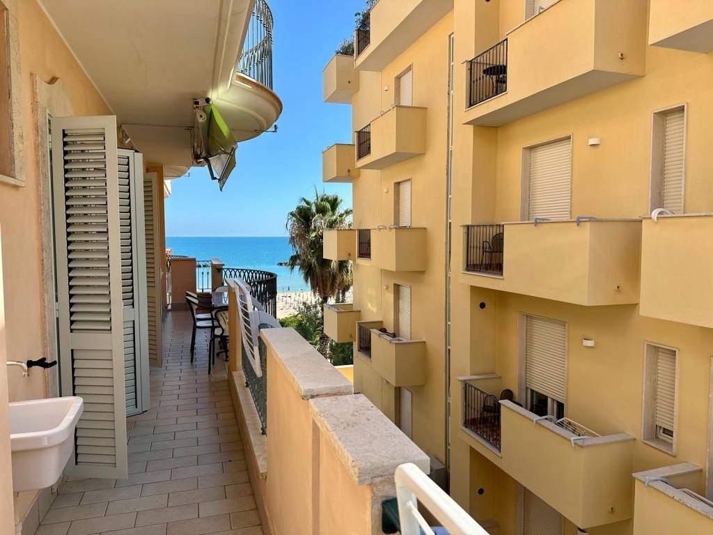 Appartamento a San benedetto del tronto in Viale Europa, 116 - Foto 2