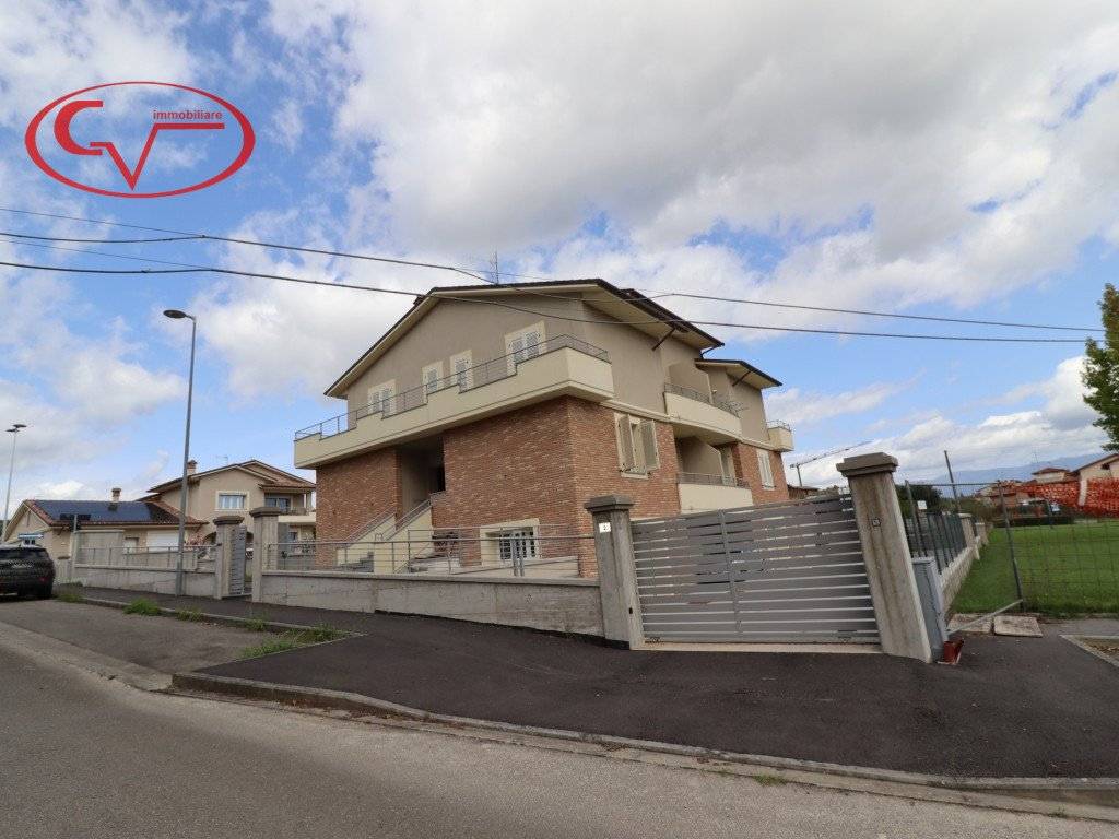 Villetta a schiera a Montevarchi in Strada Provinciale di Mercatale - Foto 2