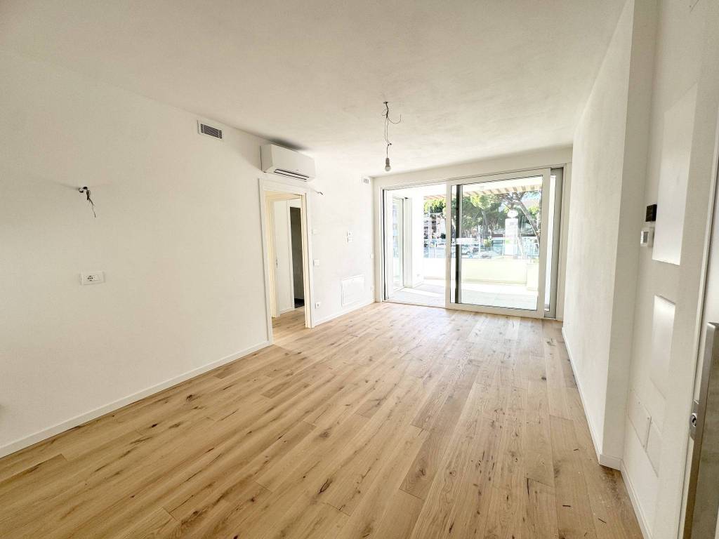 Appartamento a Riccione in Viale Castrocaro, 53 - Foto 4