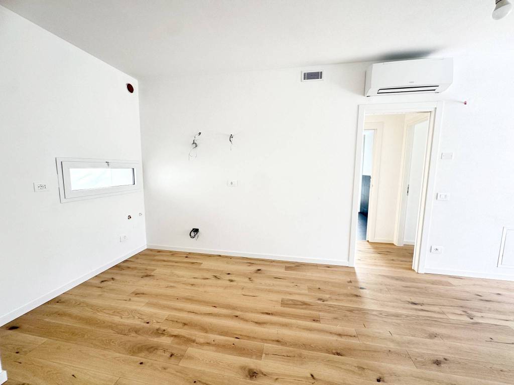 Appartamento a Riccione in Viale Castrocaro, 53 - Foto 5