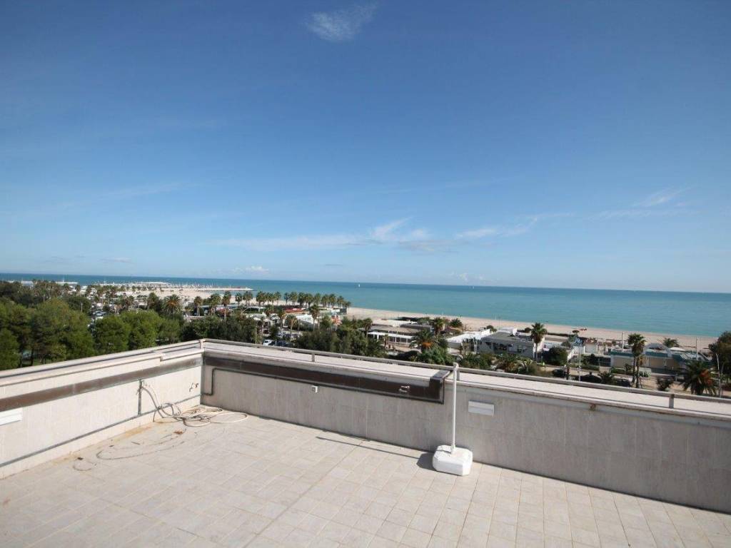 Attico / mansarda a Civitanova marche in Viale Vittorio Veneto, 122 - Foto 5