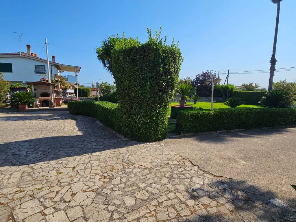 Villa a Aprilia in Via Trigno - Foto 5