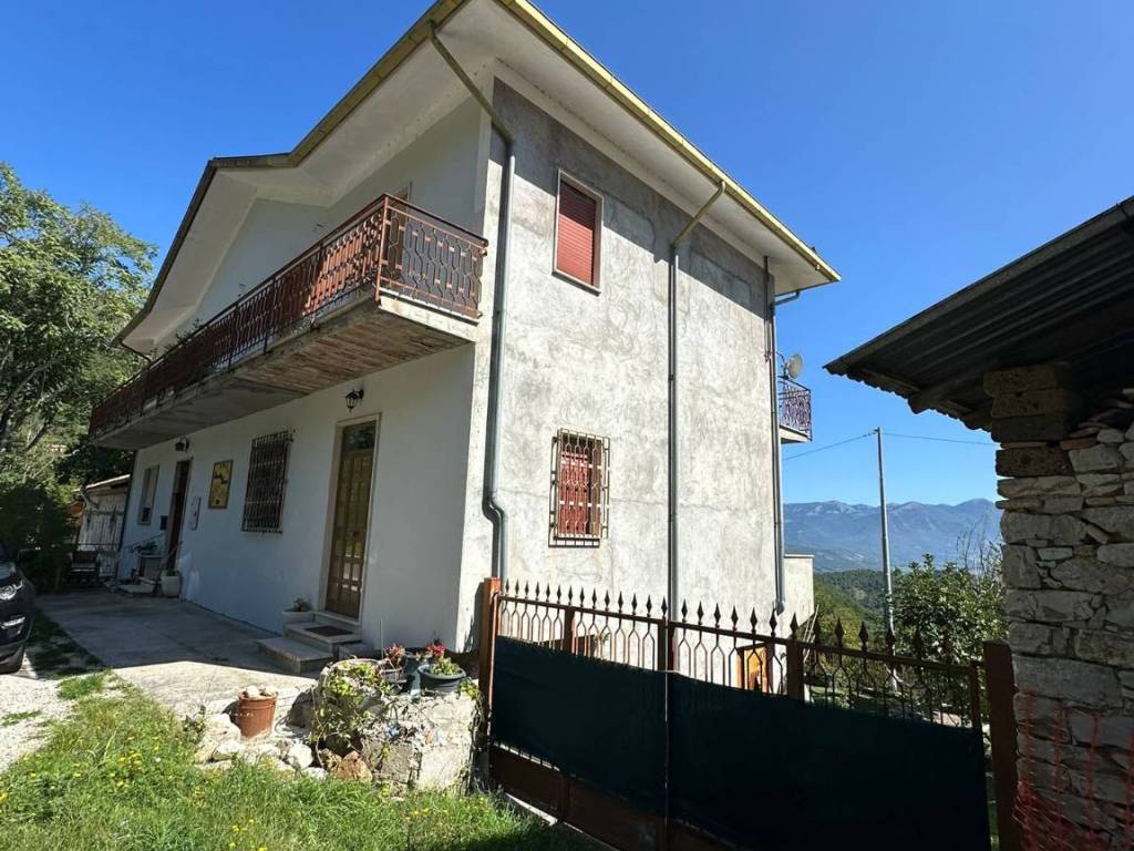 Casa indipendente a Greccio in Via San Francesco - Foto 2