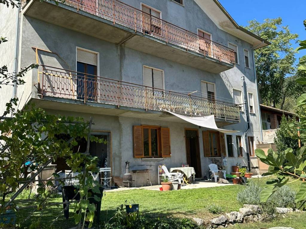 Casa indipendente a Greccio in Via San Francesco - Foto 4