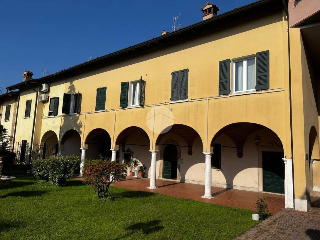 Appartamento a Castel mella in Piazza S. Siro, 9 - Foto 2