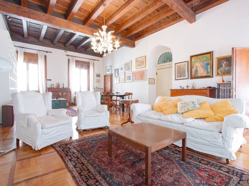 Appartamento a Verona in Vicolo del Guasto, 8 - Foto 3