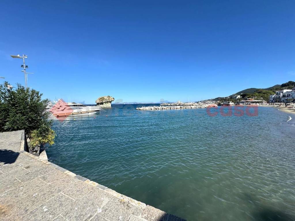 Appartamento a Forio in Via Canale di Mezzavia - Foto 2