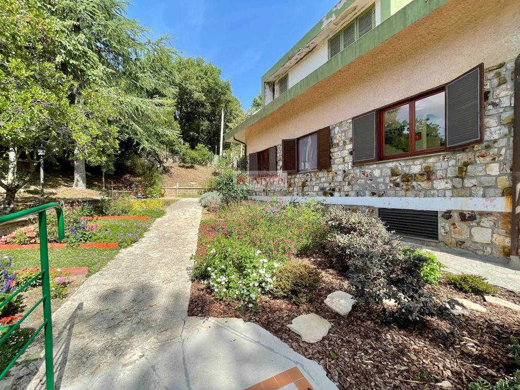 Villa a Tolfa in Via Giacomo Brodolini, 1 - Foto 5