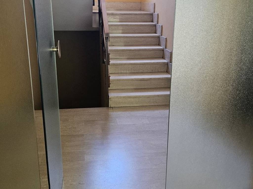 Appartamento a Asti in VIA UGO FOSCOLO 6A - Foto 3