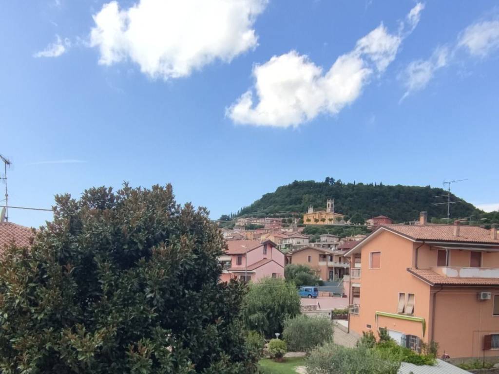 Appartamento a Cavaion veronese in Via Mondara, 7 - Foto 2
