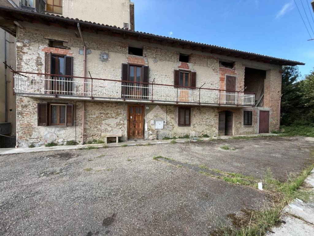 Rustico / casale a Rocchetta palafea in Piazza Berruti, 48 - Foto 2