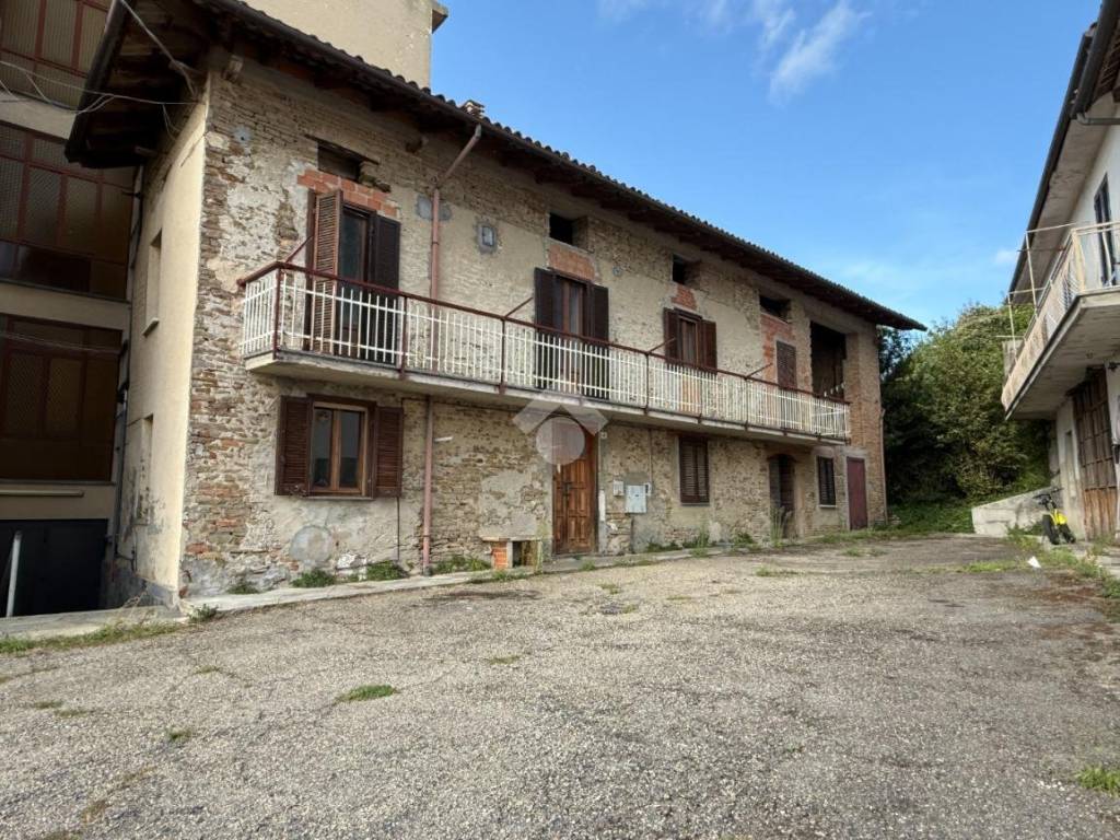 Rustico / casale a Rocchetta palafea in Piazza Berruti, 48 - Foto 3