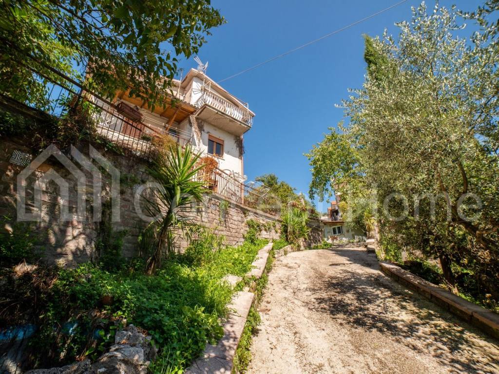Appartamento a Olevano romano in Via San Francesco D'Assisi, 110 - Foto 4