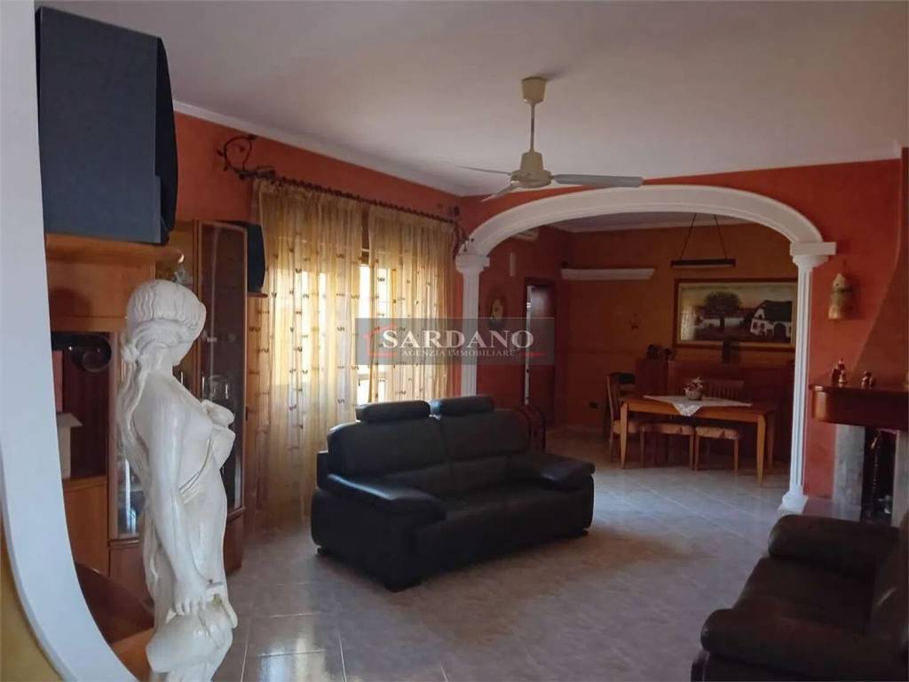 Villa a Latiano in Piazza B. Longo - Foto 2