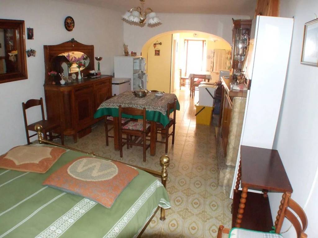 Appartamento a Pereto in Piazza Maccafani No Number - Foto 4