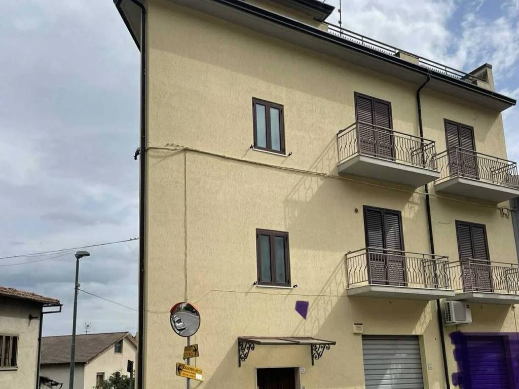 Villa a Montella in Via Michelangelo Cianciulli - Foto 4