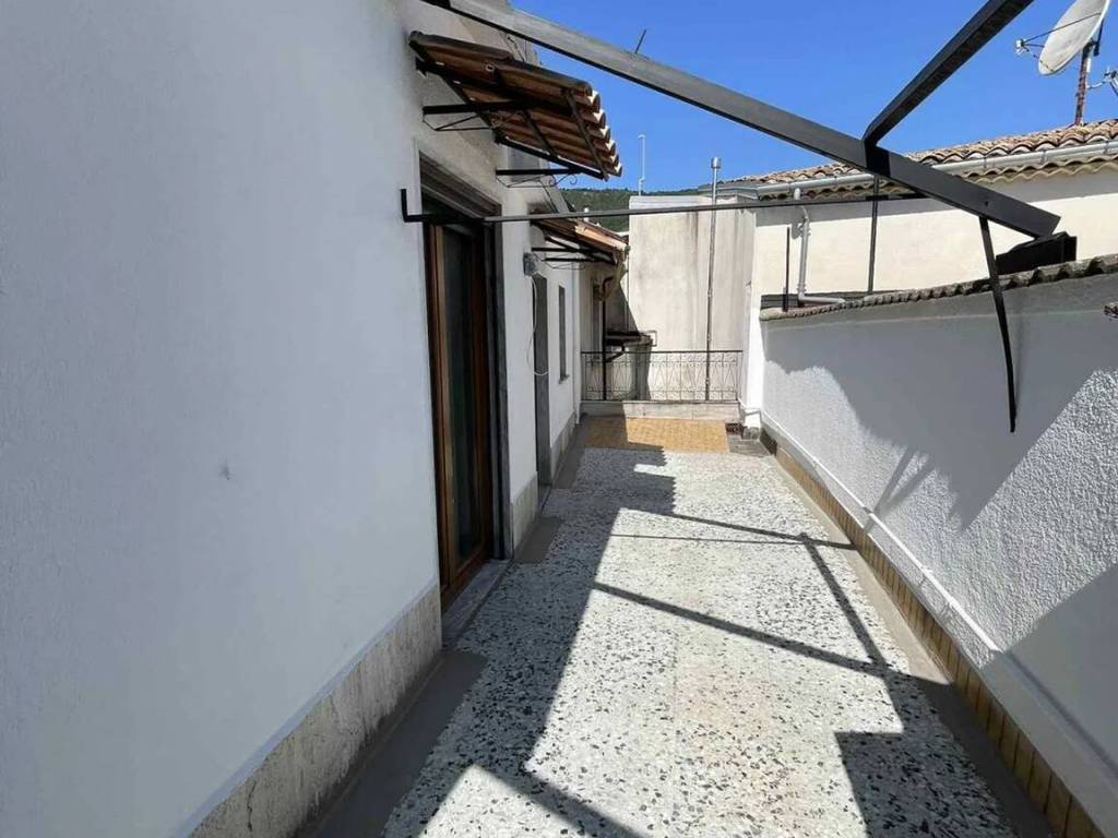 Villa a Montella in Via Don Giovanni Minzoni - Foto 3