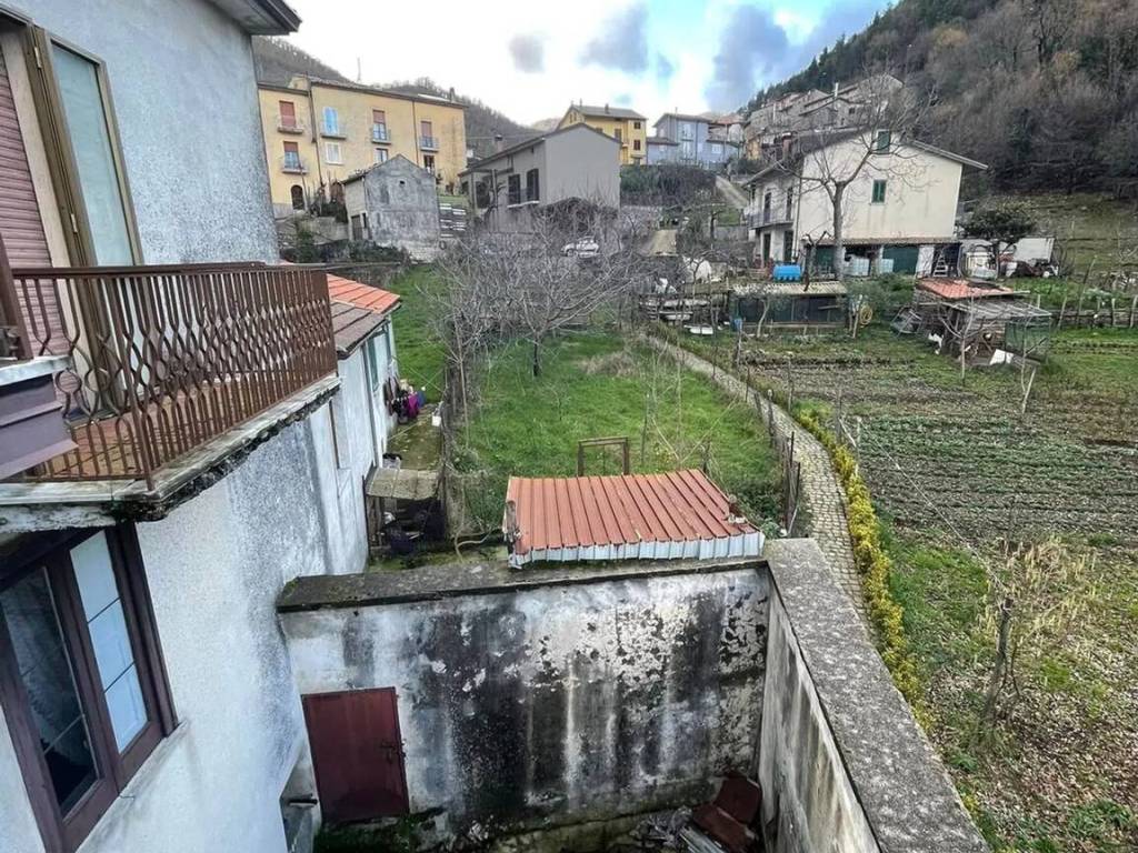 Villa a Montella in Via Volpe - Foto 3