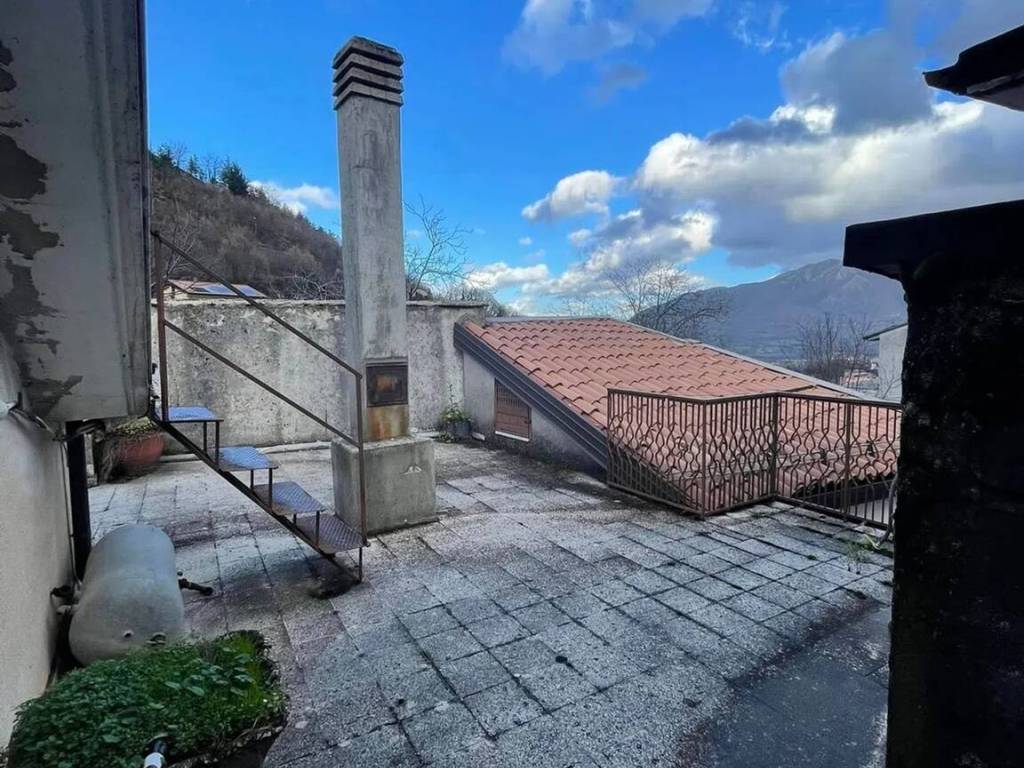 Villa a Montella in Via Volpe - Foto 4