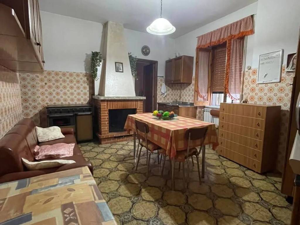 Villa a Montella in Via Volpe - Foto 5