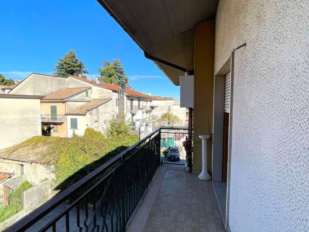 Appartamento a Montella in Via Dante Alighieri - Foto 4
