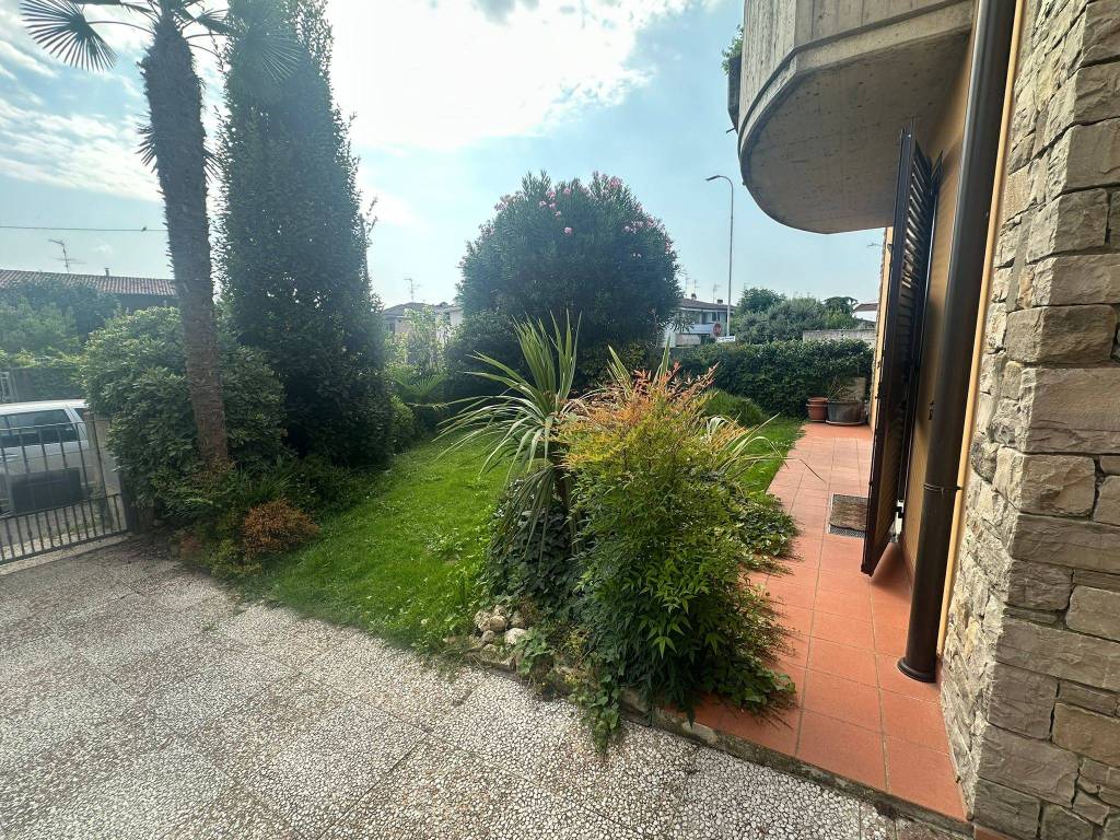 Villetta a schiera a Montichiari in Via Guglielmo Marconi - Foto 2
