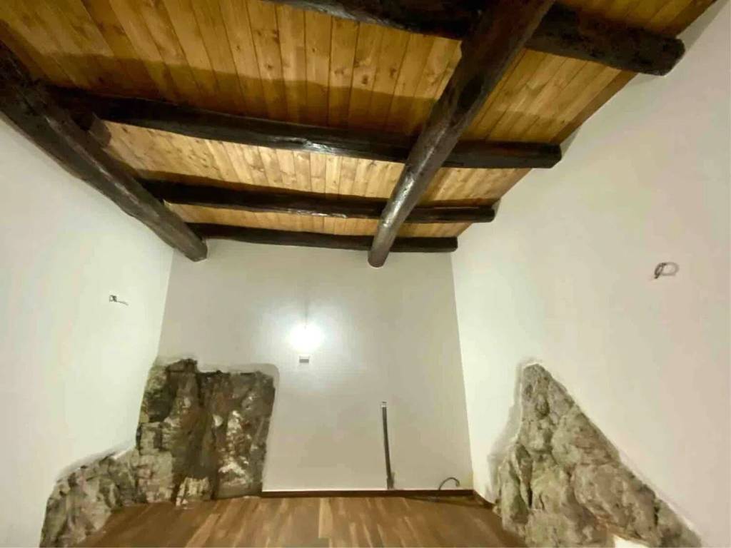 Villa a Montella in Via Carlo Ragone - Foto 2