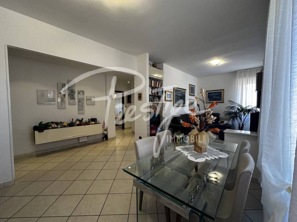 Appartamento a La spezia in Via Giobatta De Nobili, 4 - Foto 2