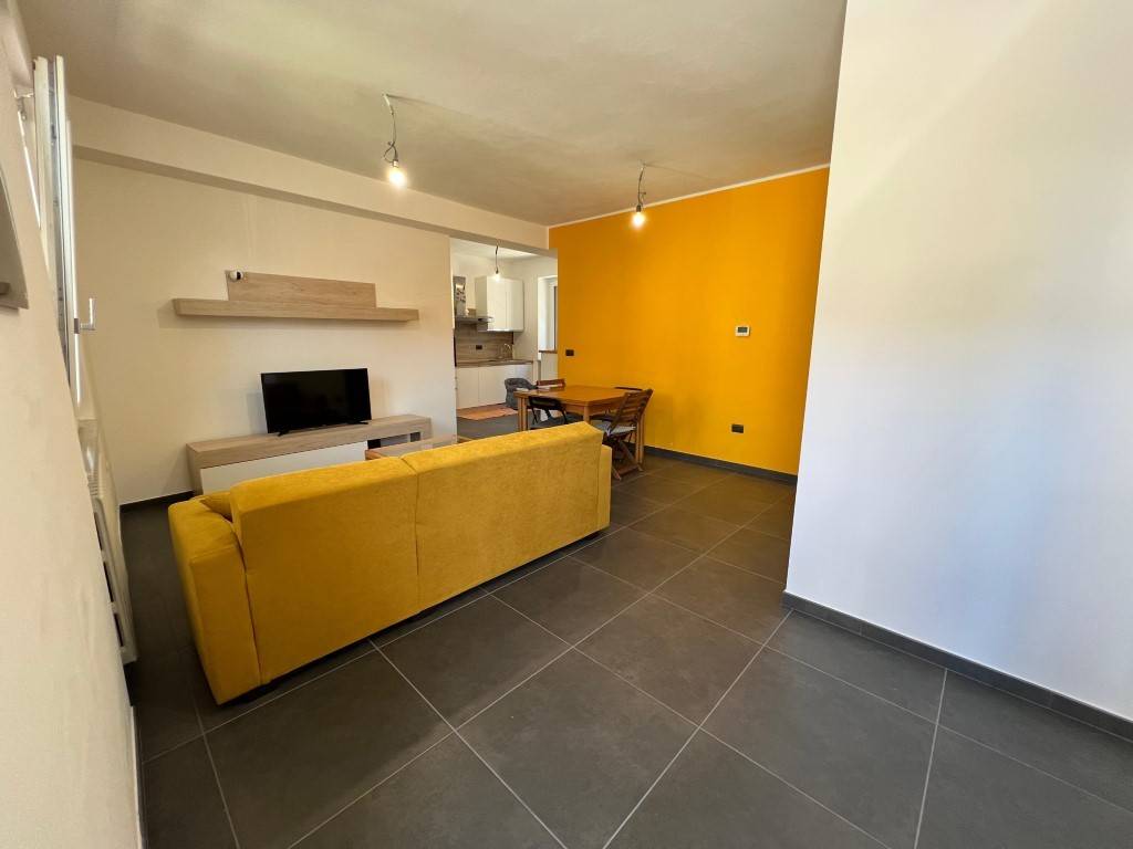 Appartamento a Cadrezzate con osmate in Via Giacomo Matteotti - Foto 3