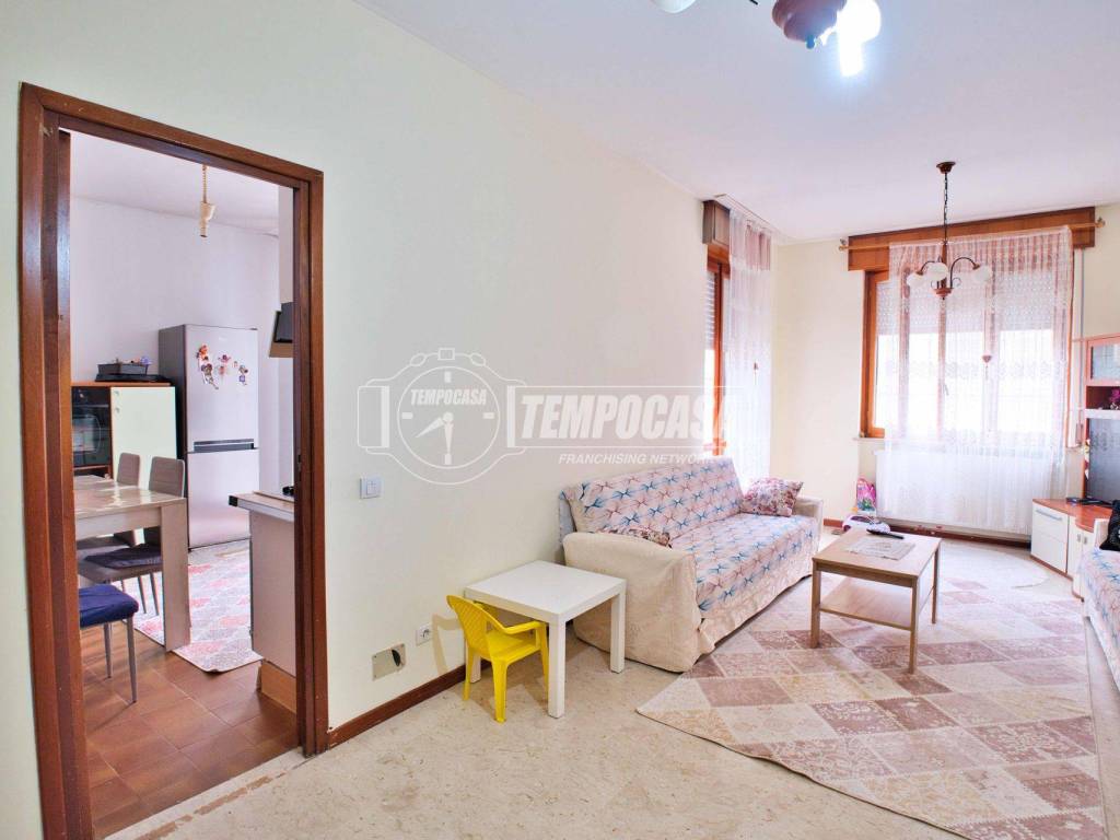 Appartamento a Trecate in Via Bottego - Foto 3