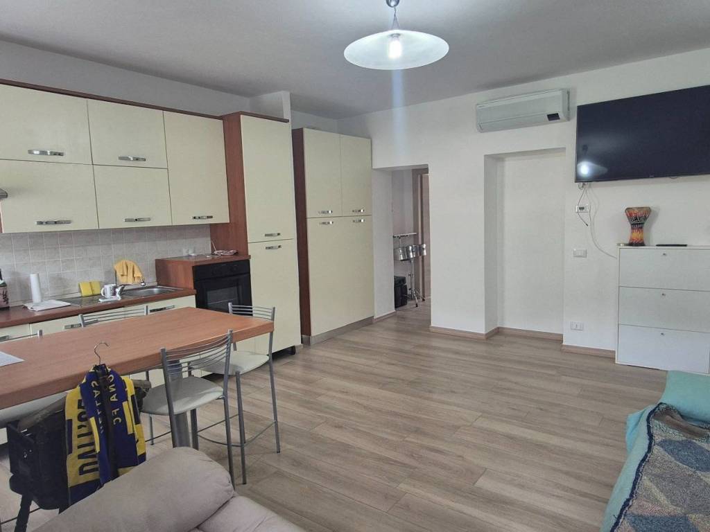 Appartamento a Verona in Via Emanuele Nicolini - Foto 4